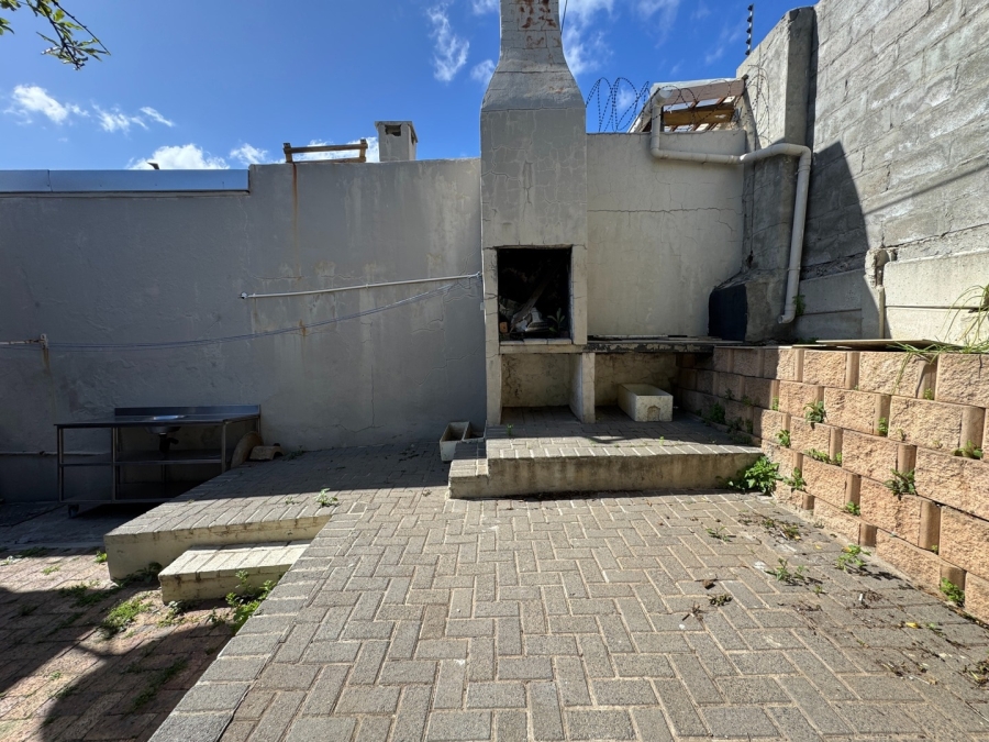 To Let 2 Bedroom Property for Rent in Observatory Western Cape